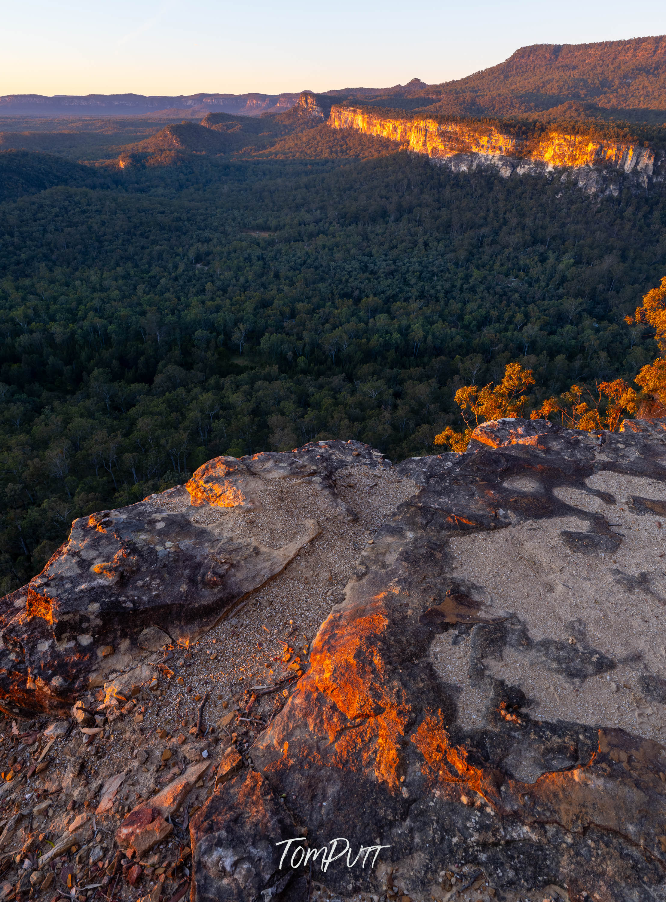 Boolimba Bluff Sunrise, Carnarvon Gorge