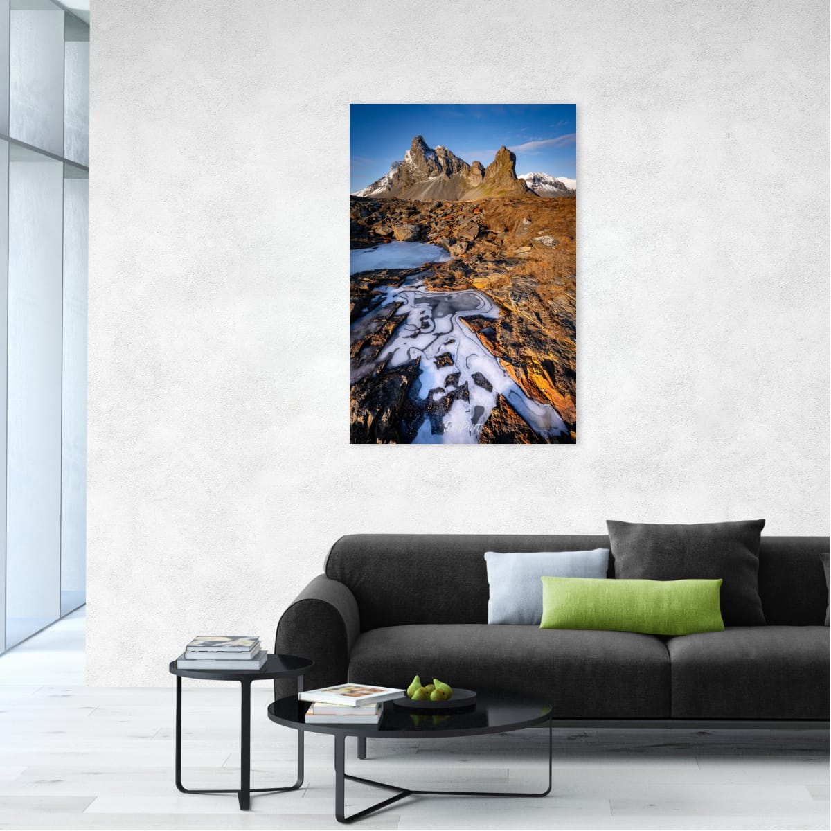 Icelandic Peaks and Pools