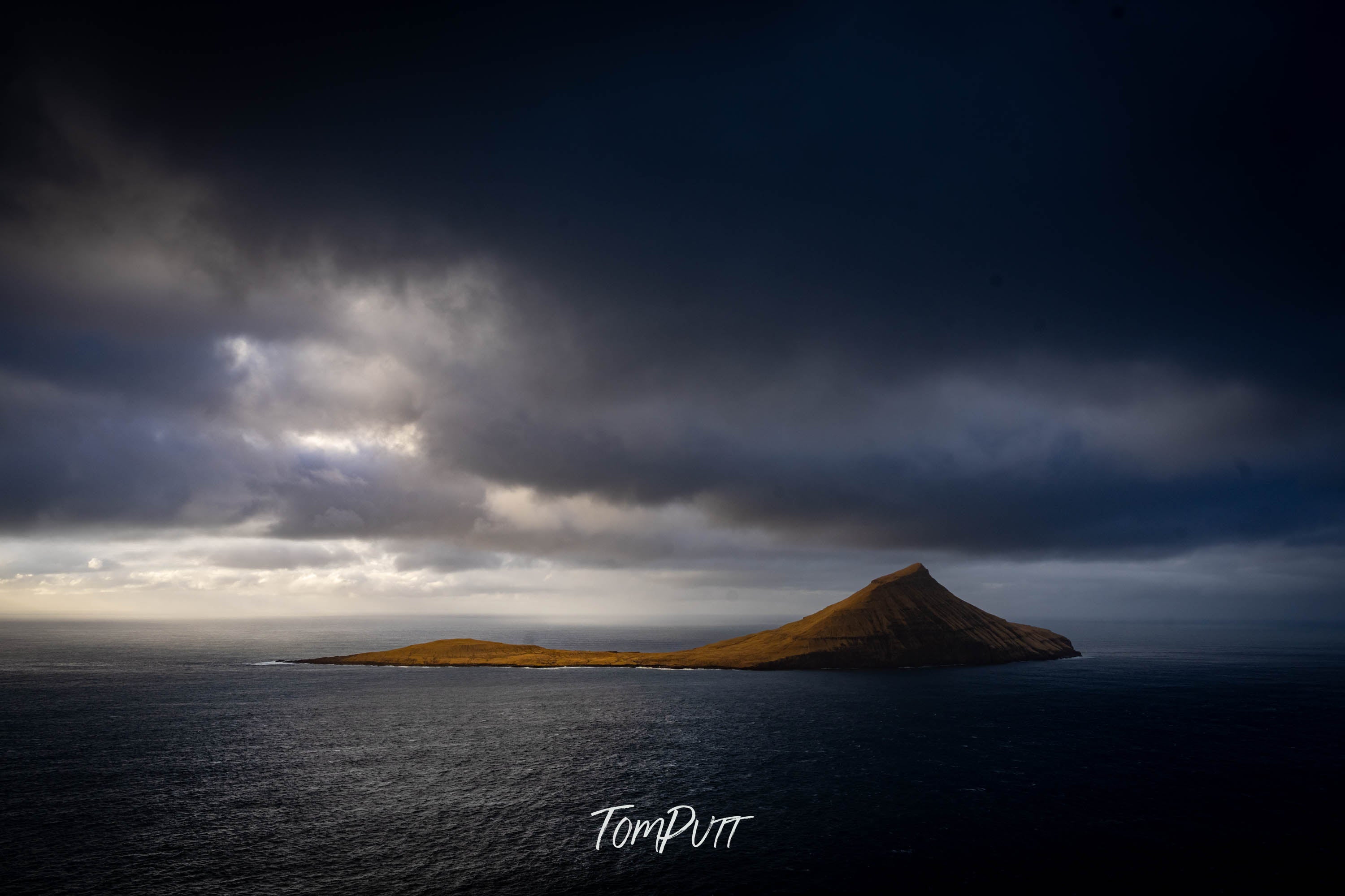 Stormy Horizon, Faroe Islands