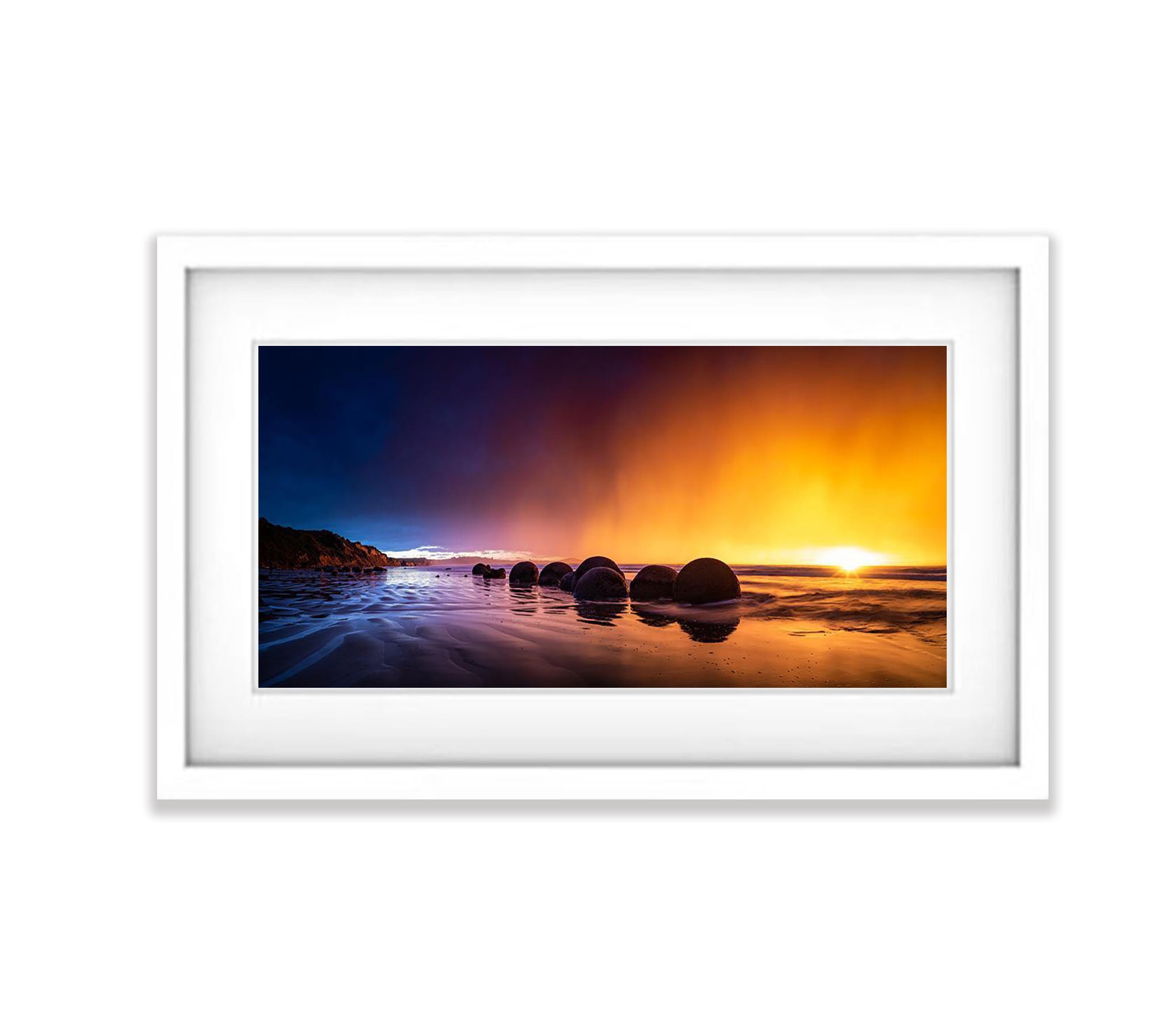 Golden Dawn, Moeraki Boulders