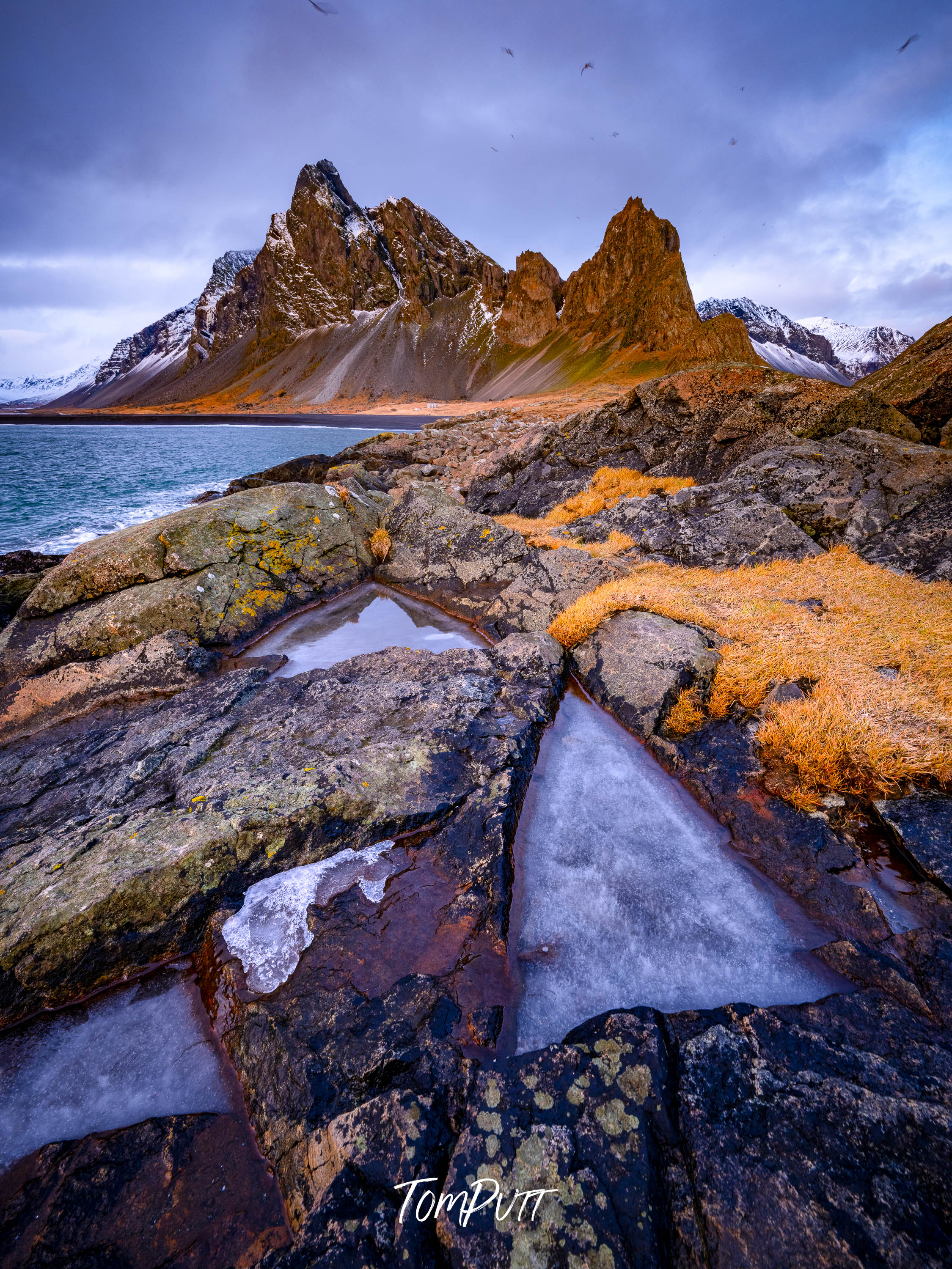 Pointing the Way, Iceland