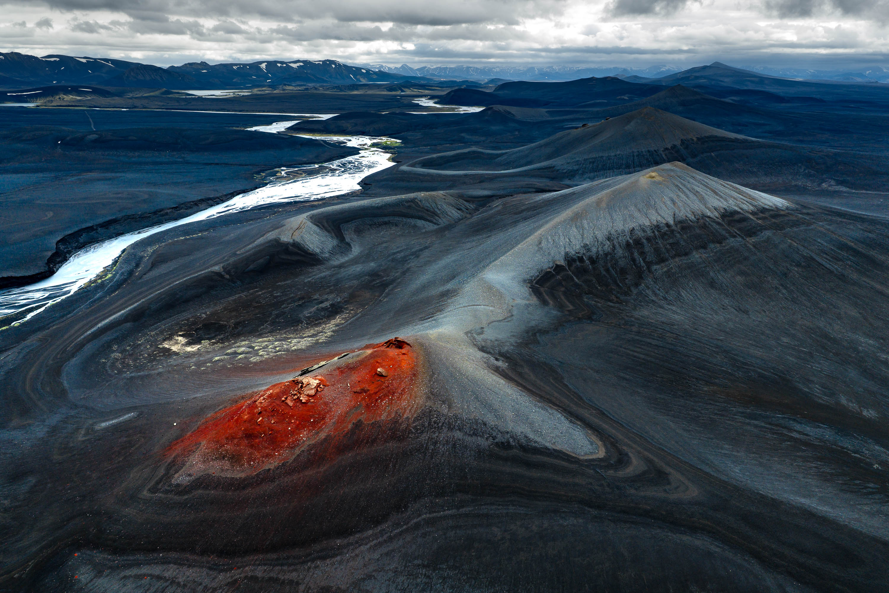 Icelandic Contrast
