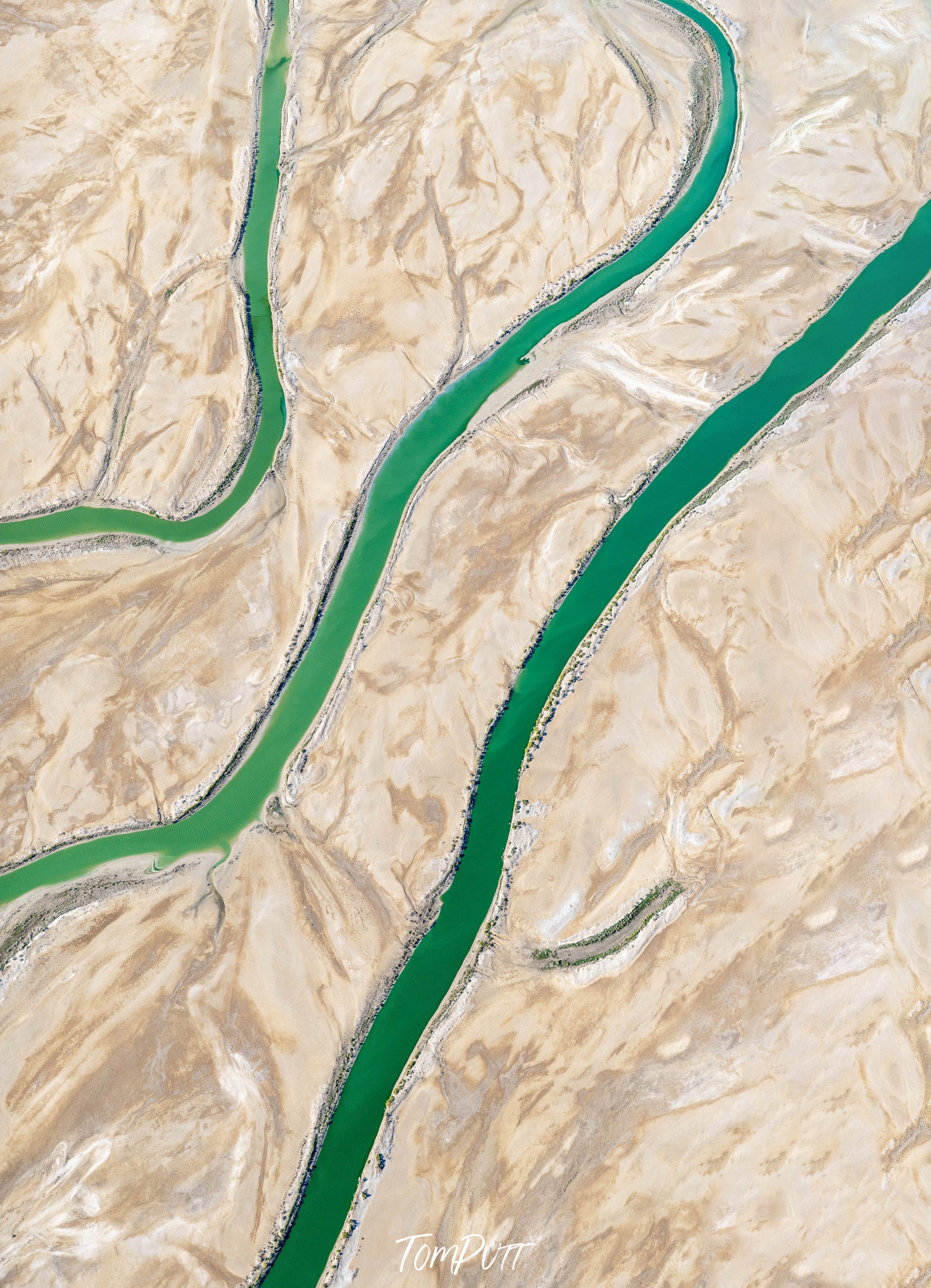 Triplets, Lake Eyre, SA
