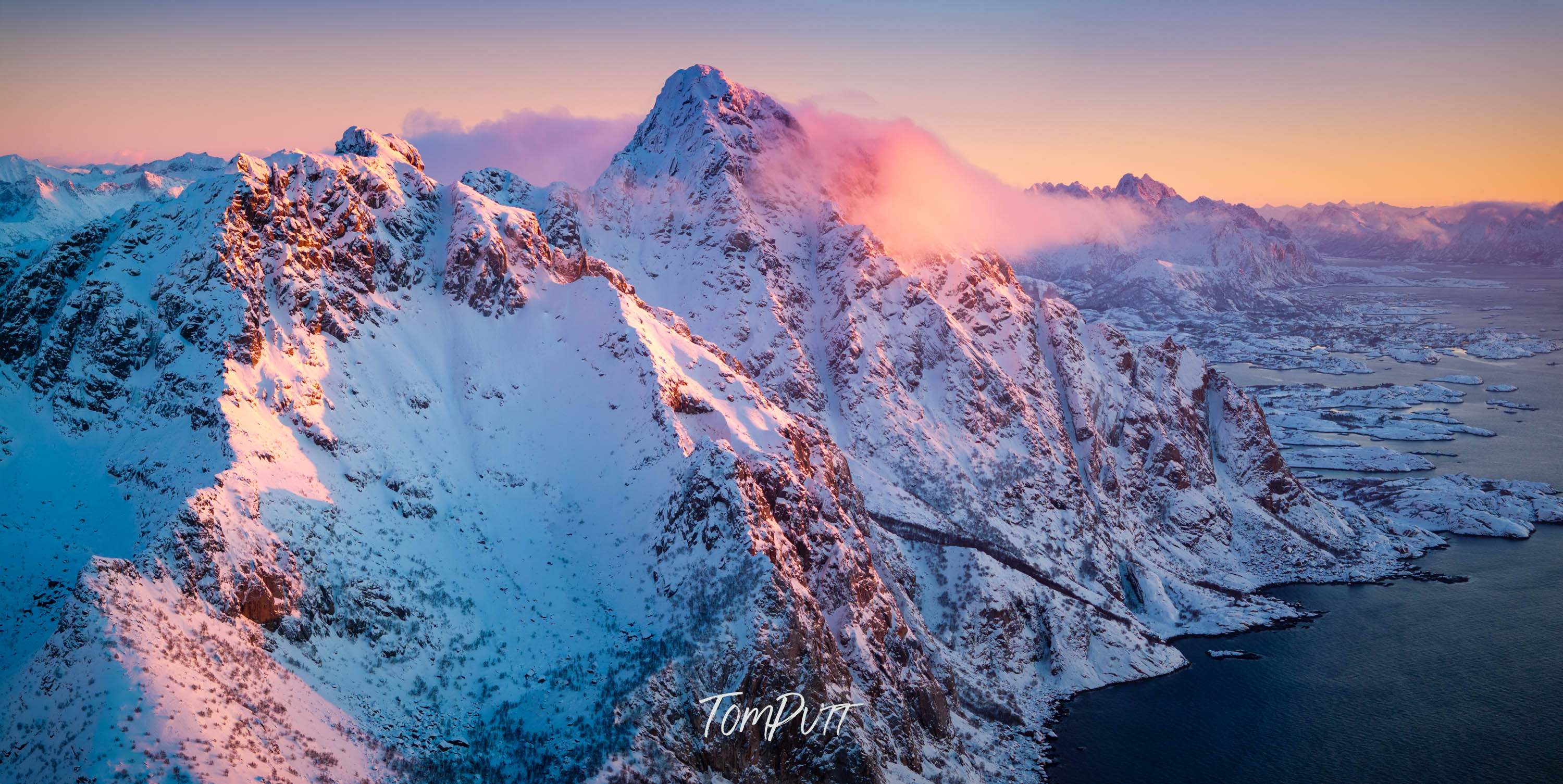 Sunset Peaks, Lofoten
