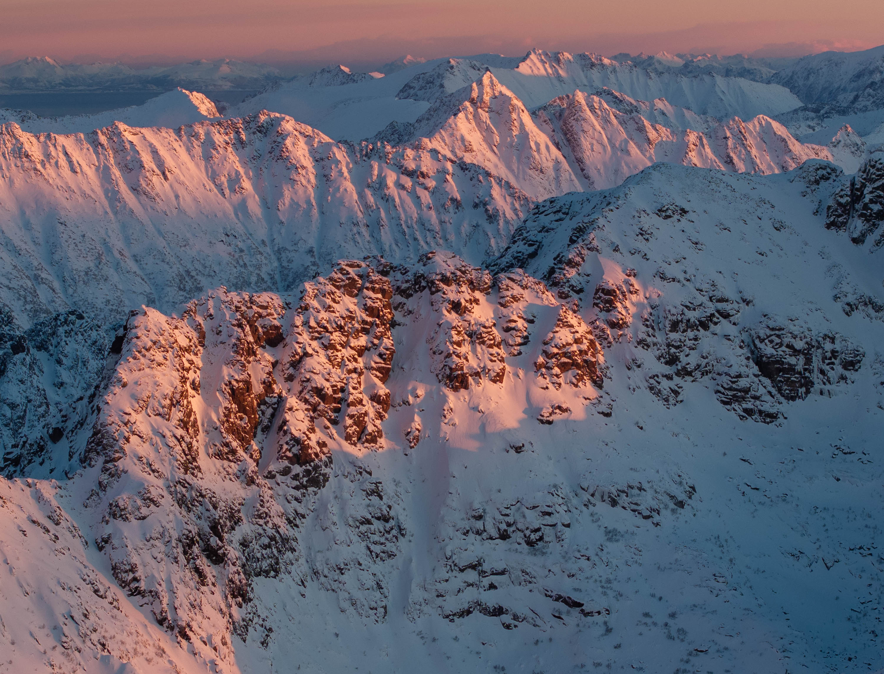 Ridge Glow, Lofoten