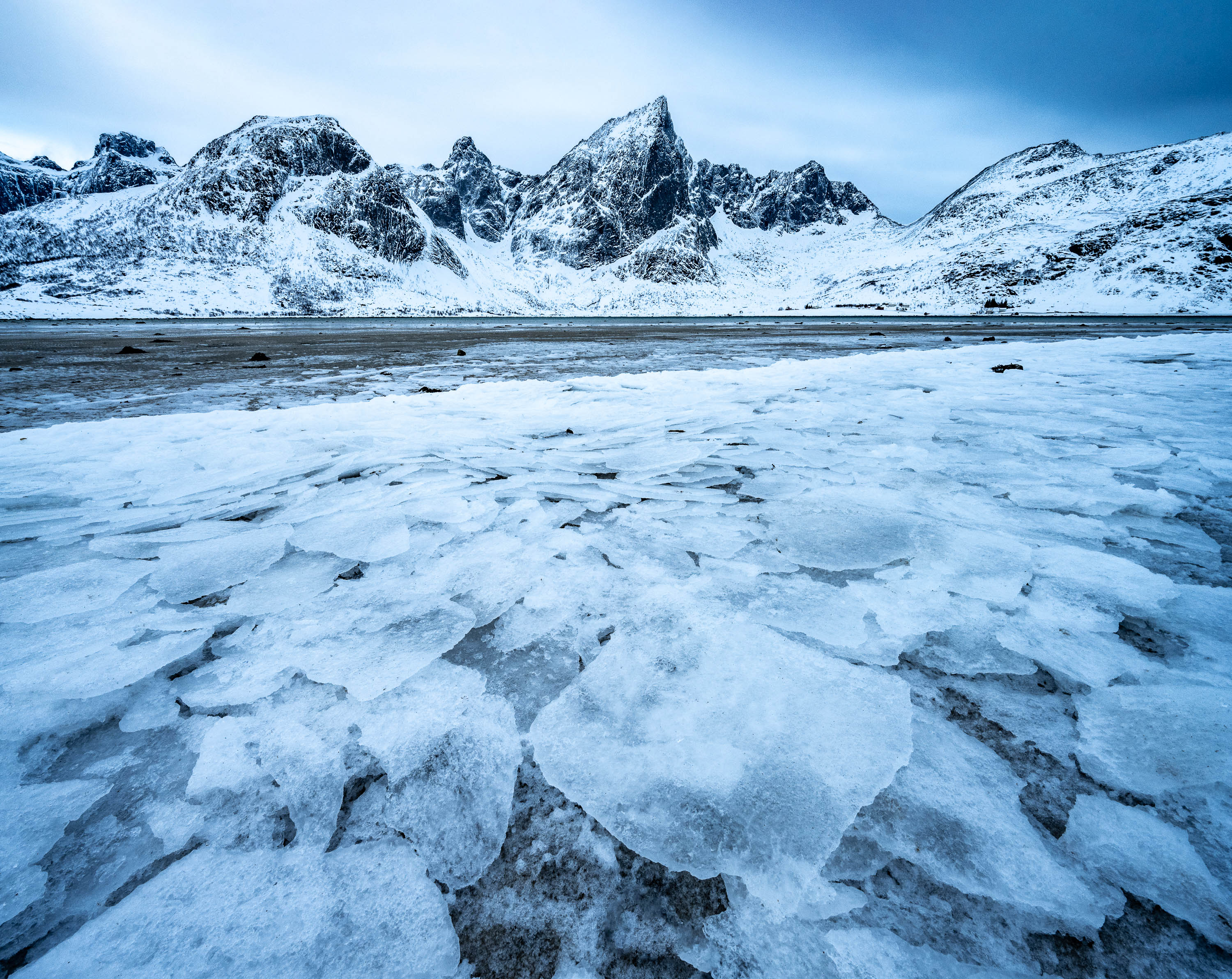Arctic Monochrome, Lofoten