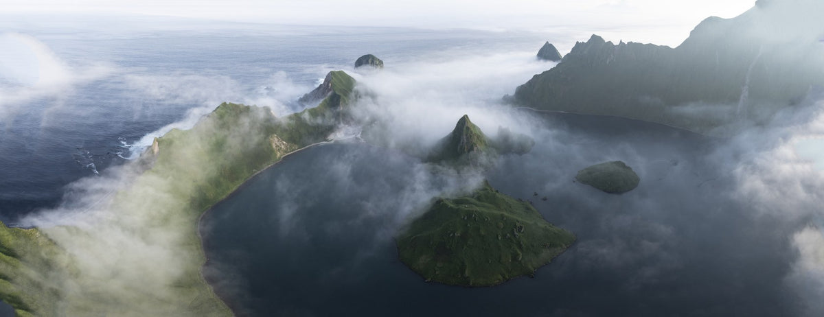 Encircled Islands