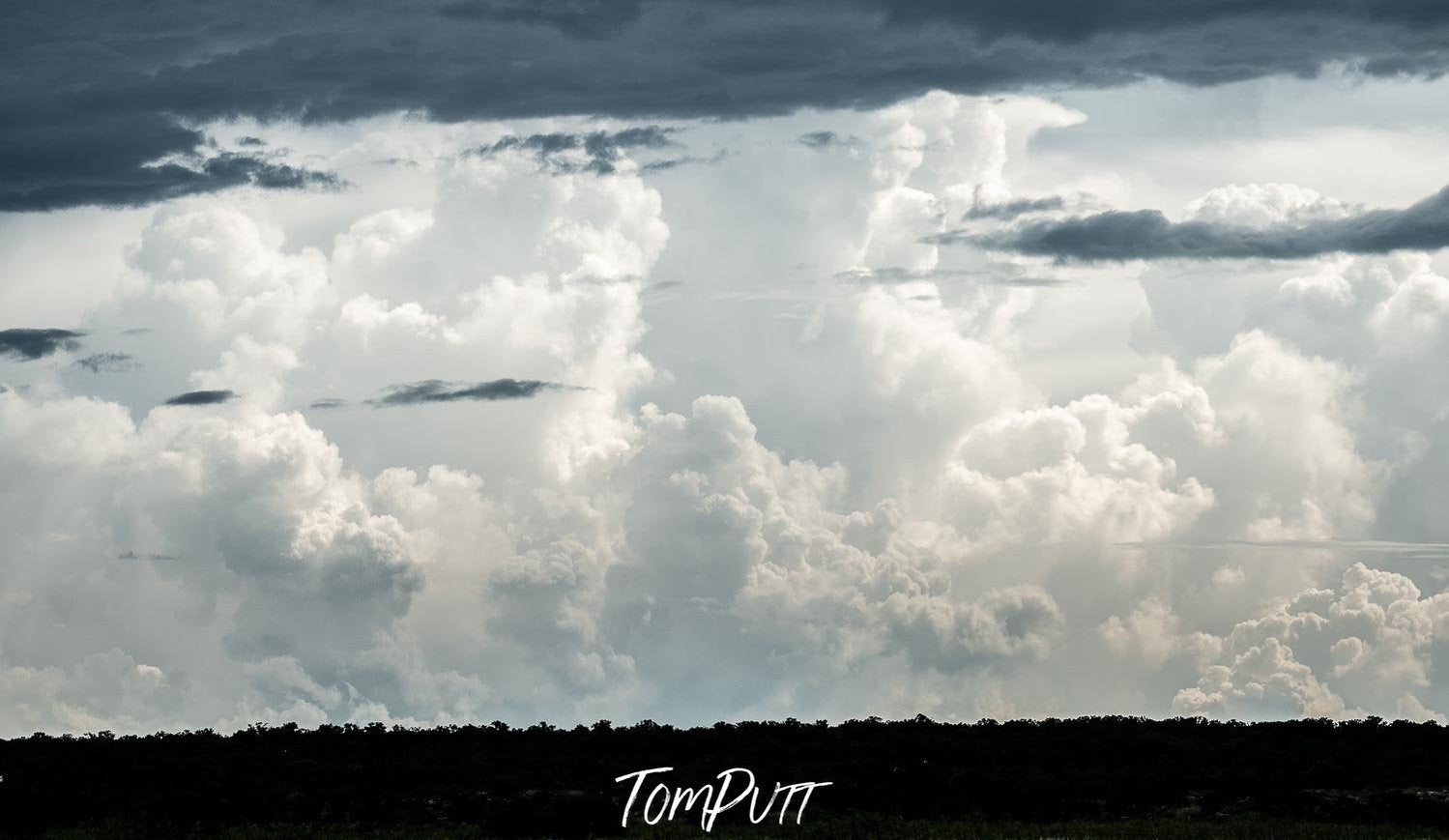 Heavy clouds with the extreme dense on the top and smokey after that, Arnhem Land 19 - Northern Territory