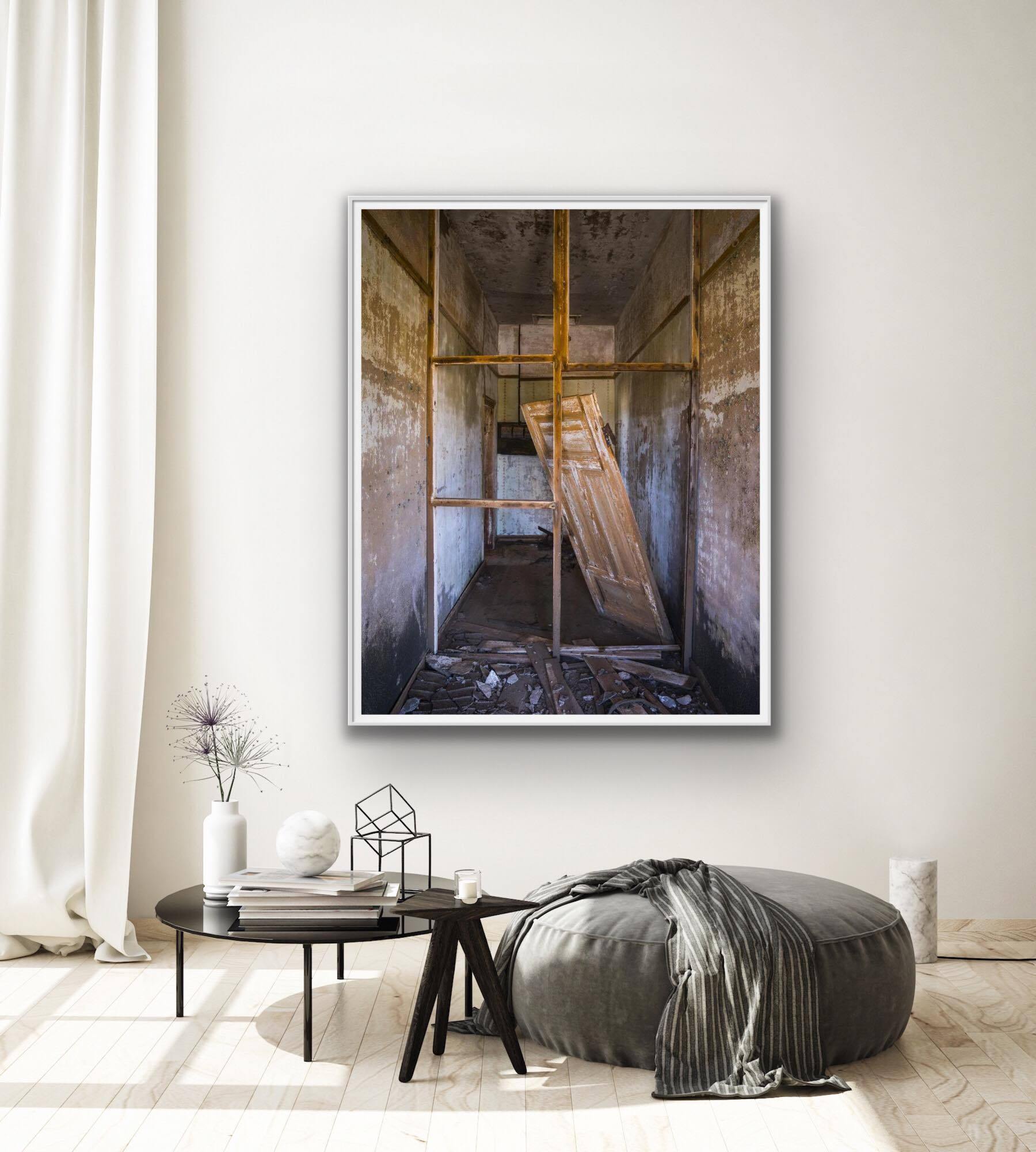 Kolmanskop #16-Tom-Putt-Landscape-Prints