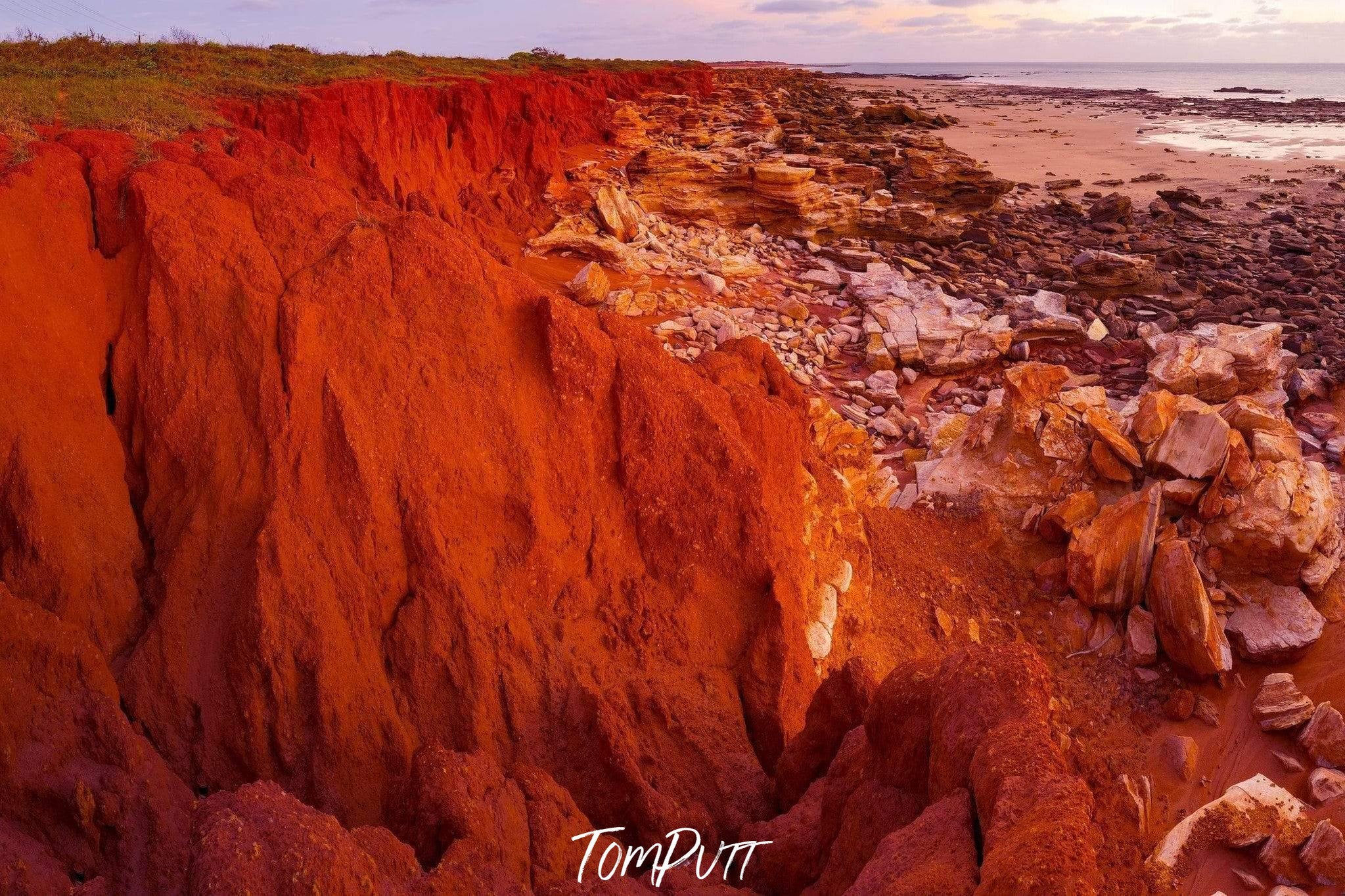 Long rocks sequence with burning orange color, Reddell Beach, Broome - The Kimberley WA