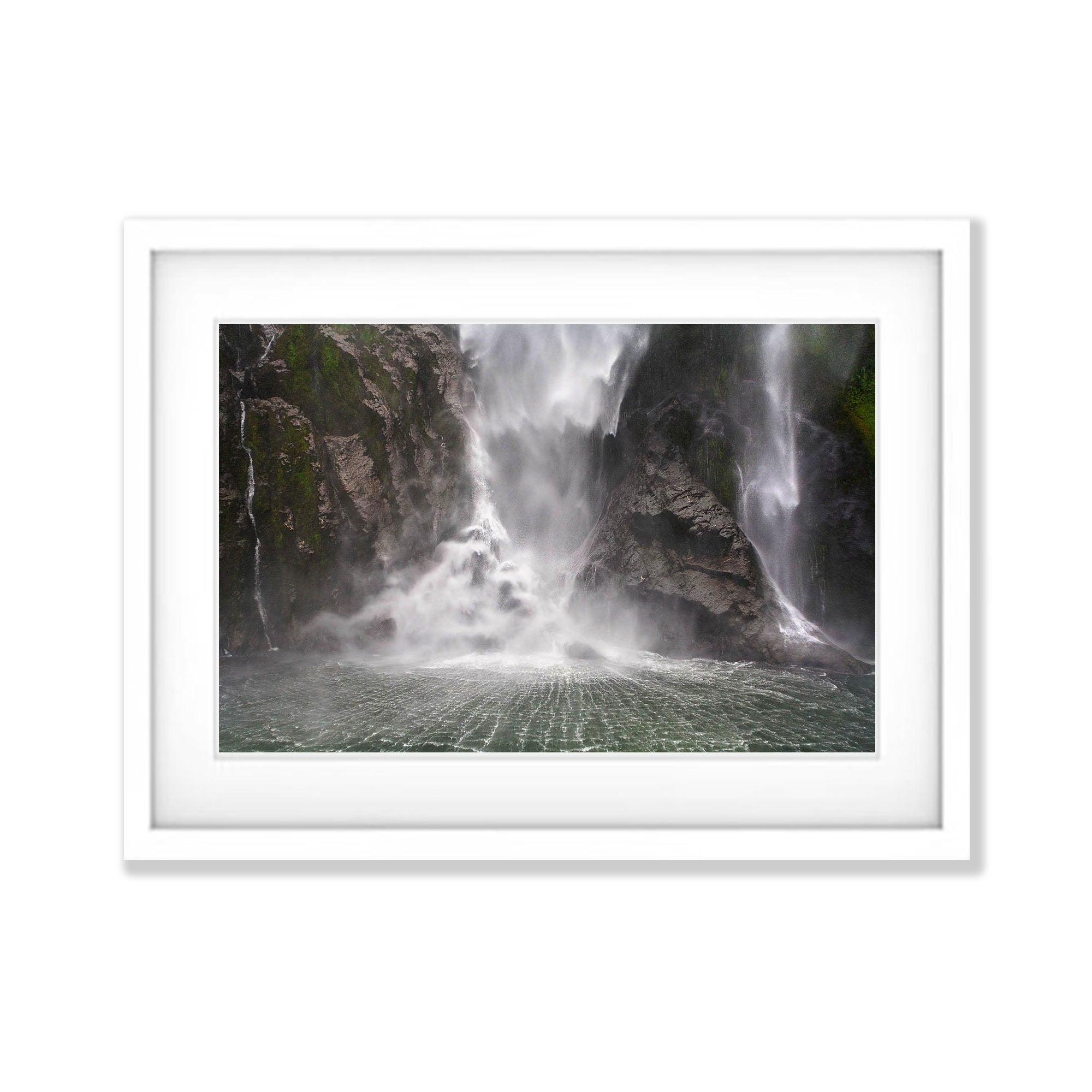 Stirling Falls, Milford Sound - New Zealand