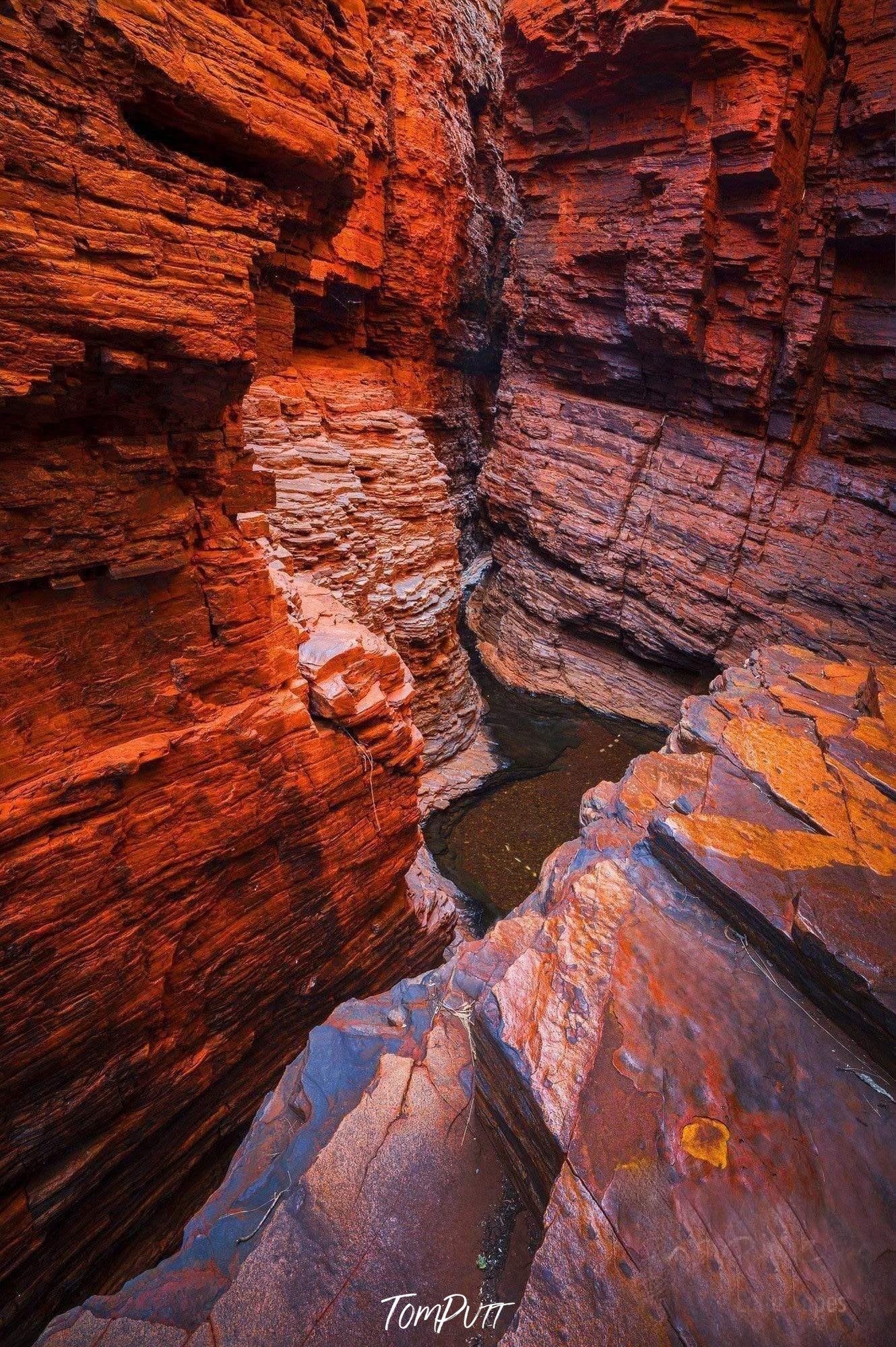 A red sequence of inside mountain walls parallel to each other, Weano Gorge - Karijini, The Pilbara