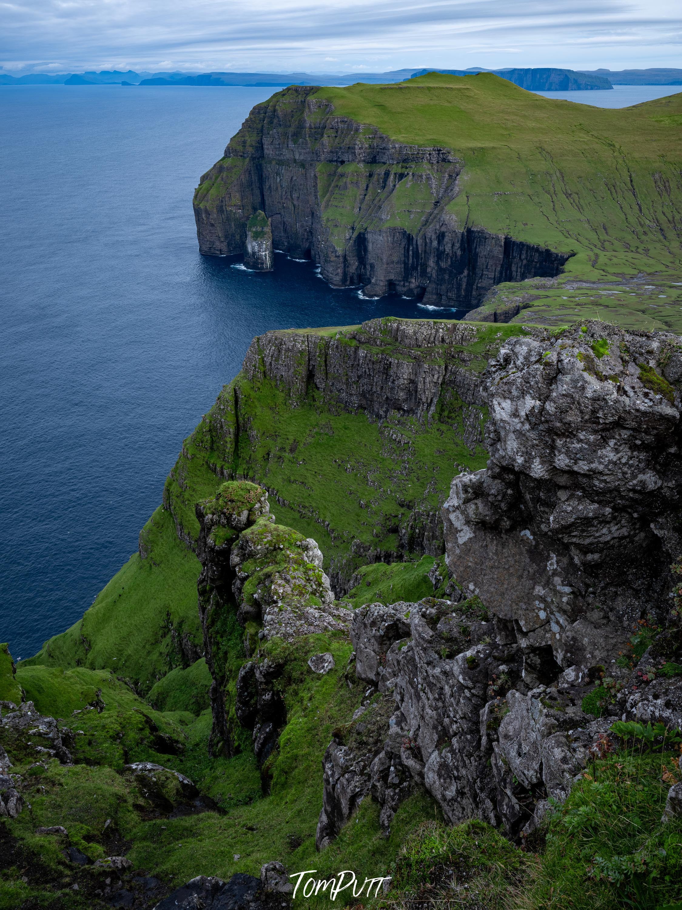 Ásmundarstakkur, Faroe Islands