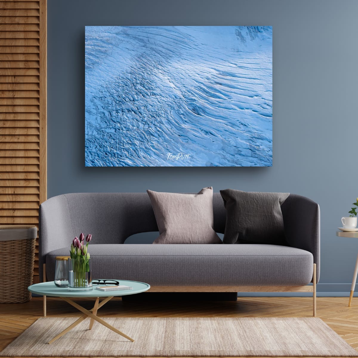 Chilled Elegance, Iceland