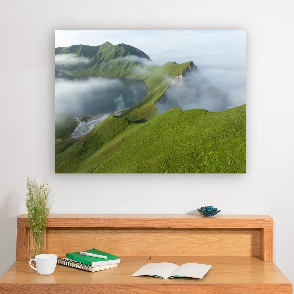 Misty Green Crest