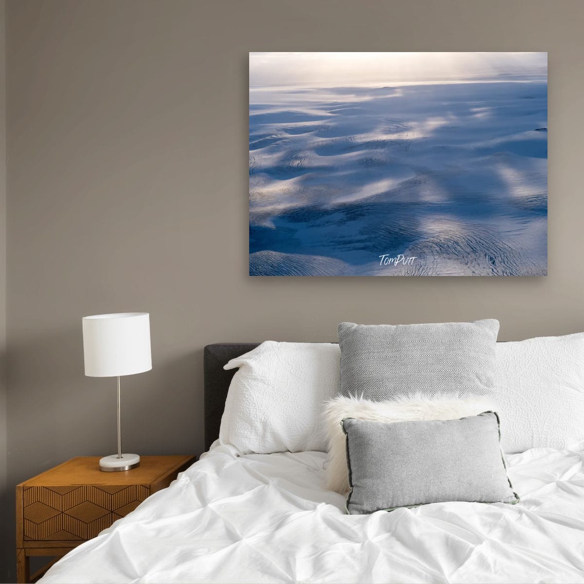 Of Ice and Shadow, Iceland