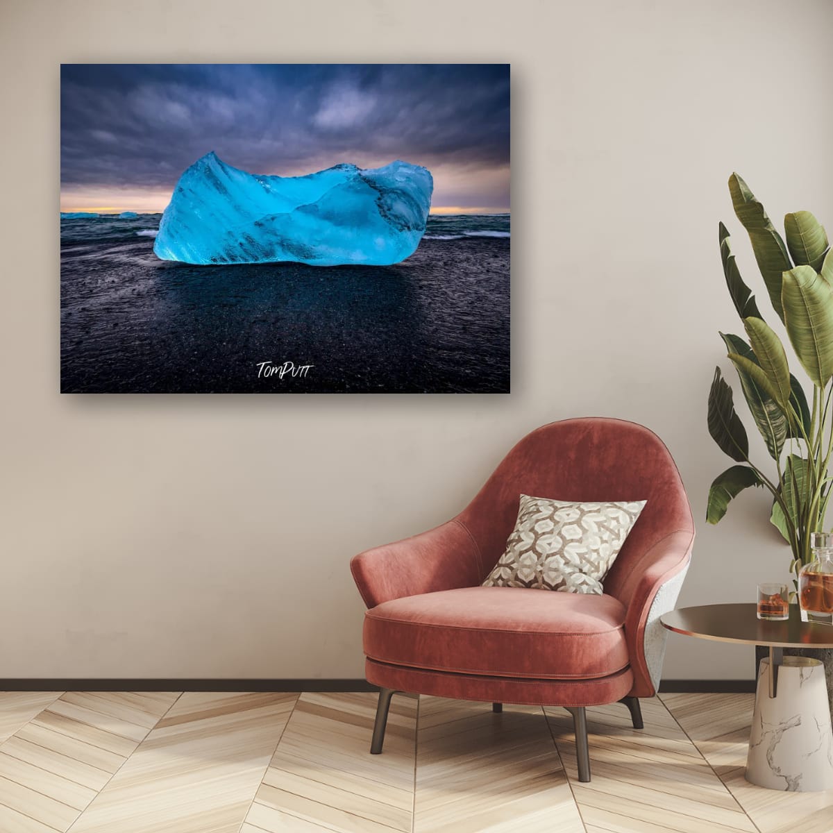 Blue Diamond, Iceland