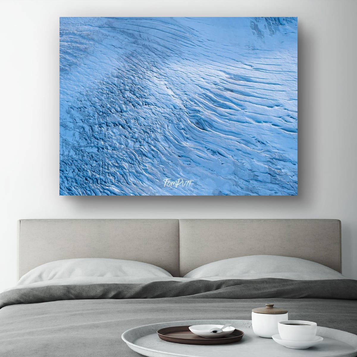 Chilled Elegance, Iceland