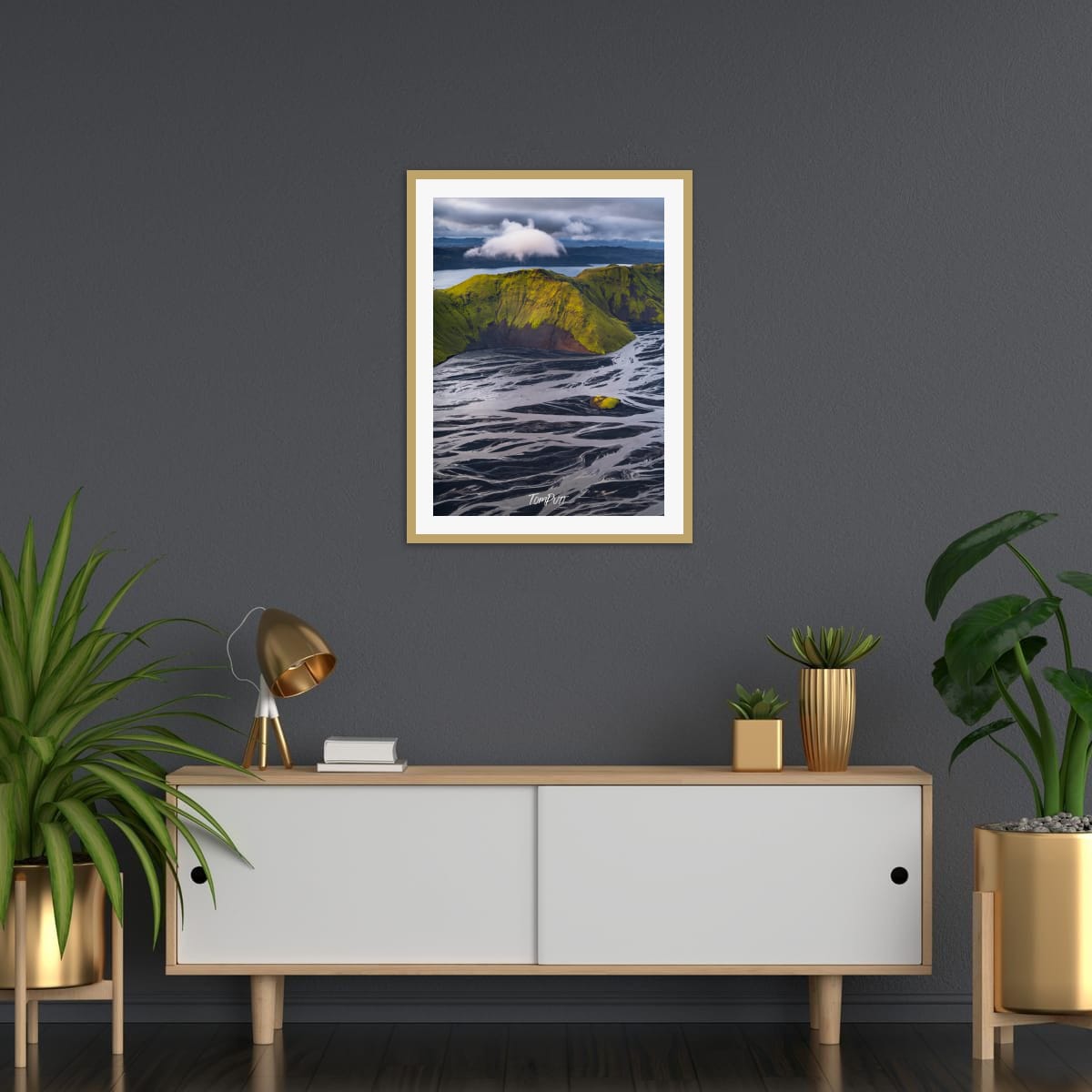 Dynamic Landscapes of Iceland