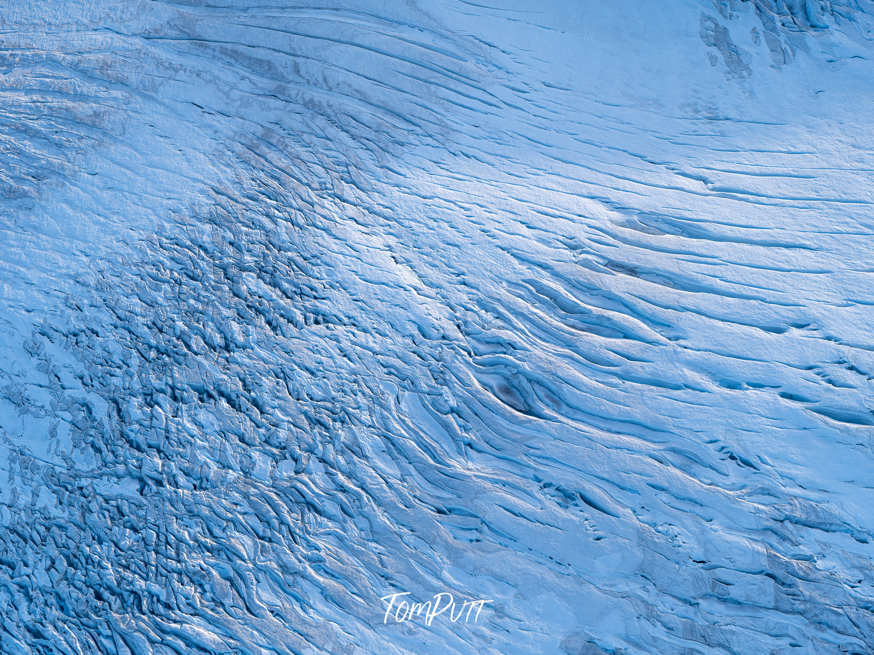 Chilled Elegance, Iceland