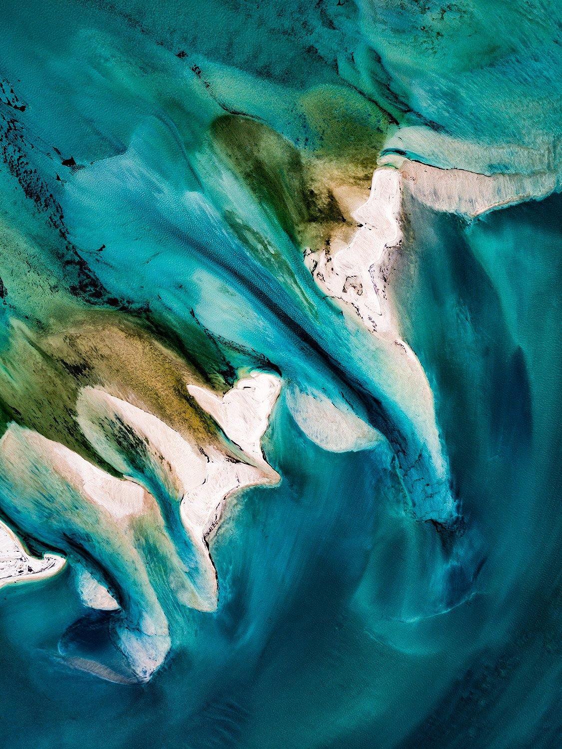 A beautiful oil painting of a steady oceanic flow of water with some green shades of underwater grass, Blue 