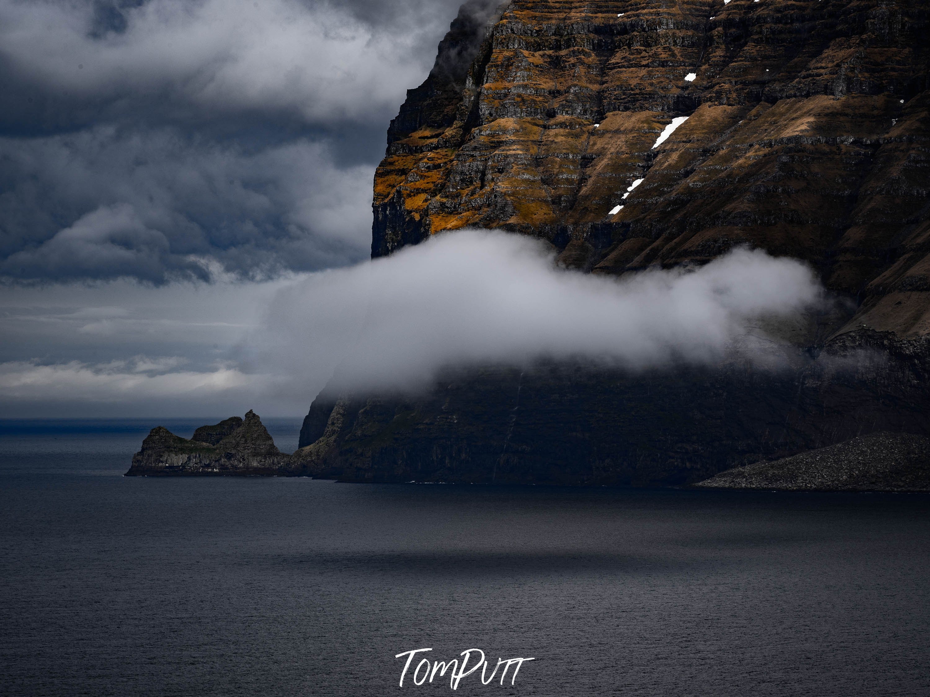 Floating Cloud, Faroe Islands