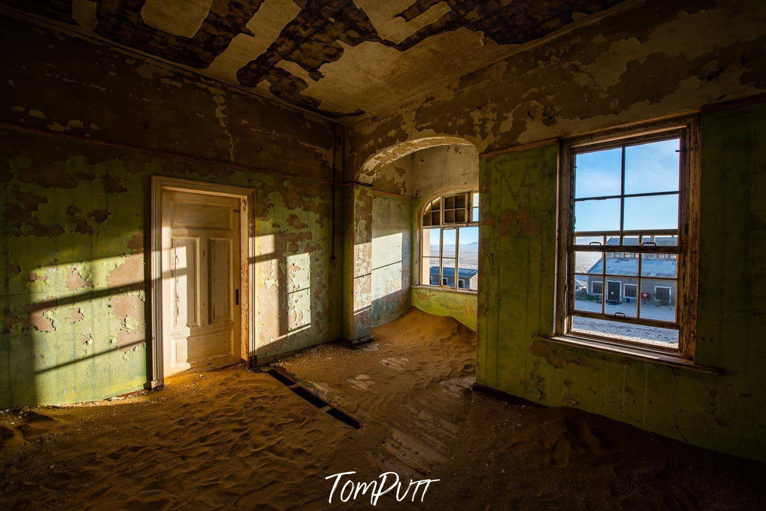 Open room with many shadows of sunlight, Kolmanskop No.24