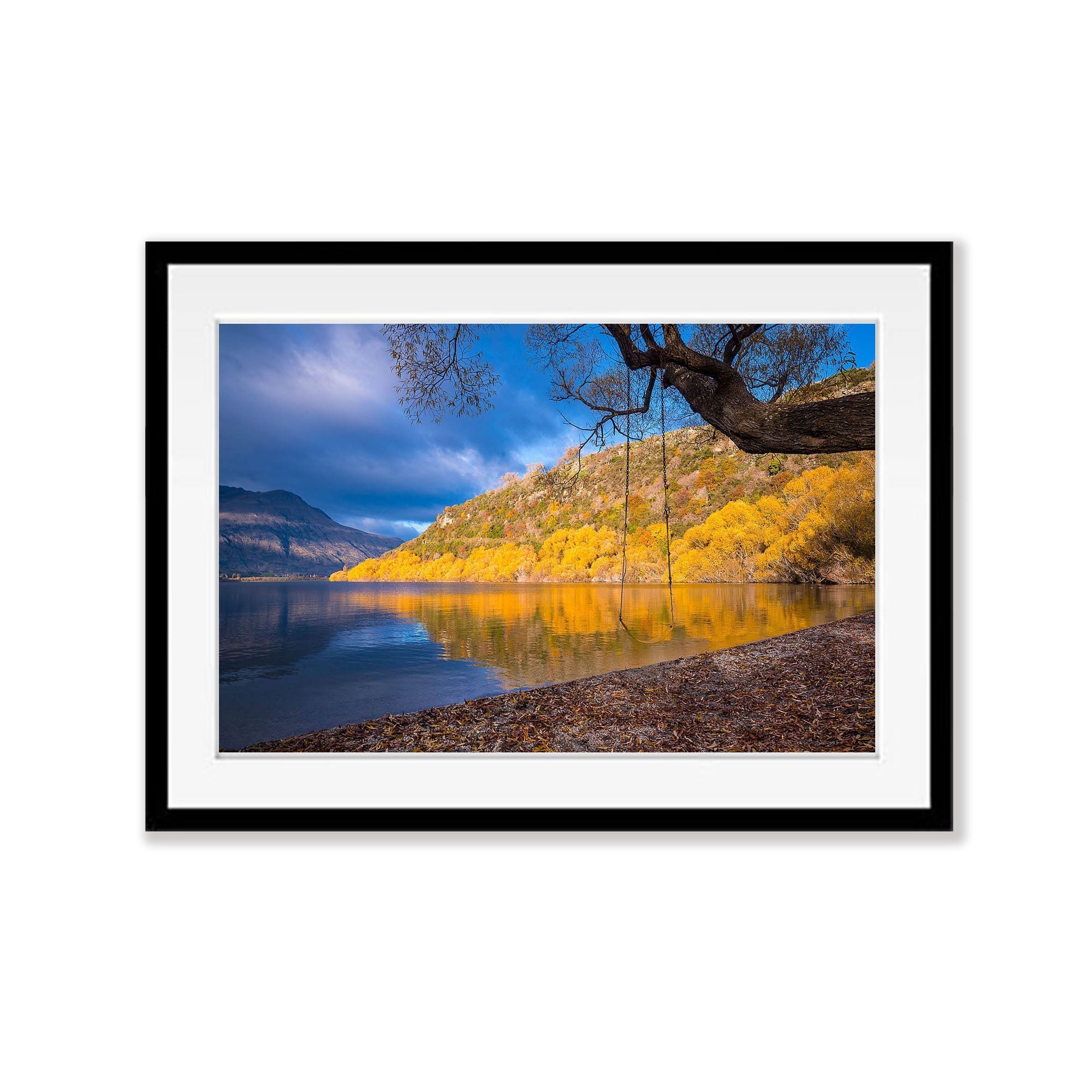 Lake Hayes in autumn, Queenstown, New Zealand