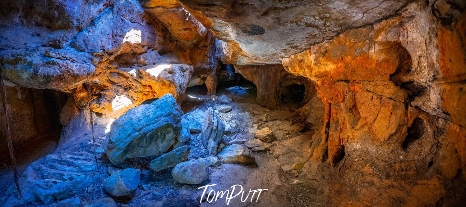 Under the cave of stony mountains, Lost Cave, The Kimberley