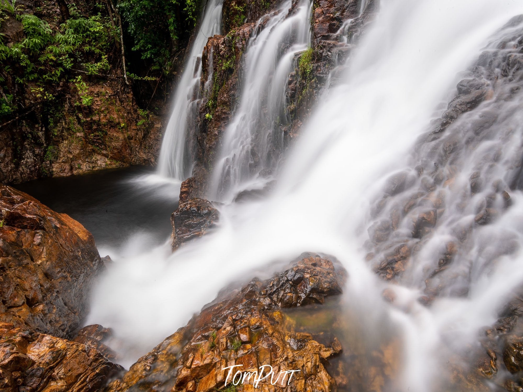 MID TJAETABA FALLS, LITCHFIELD NATIONAL PARK, NORTHERN TERRITORY