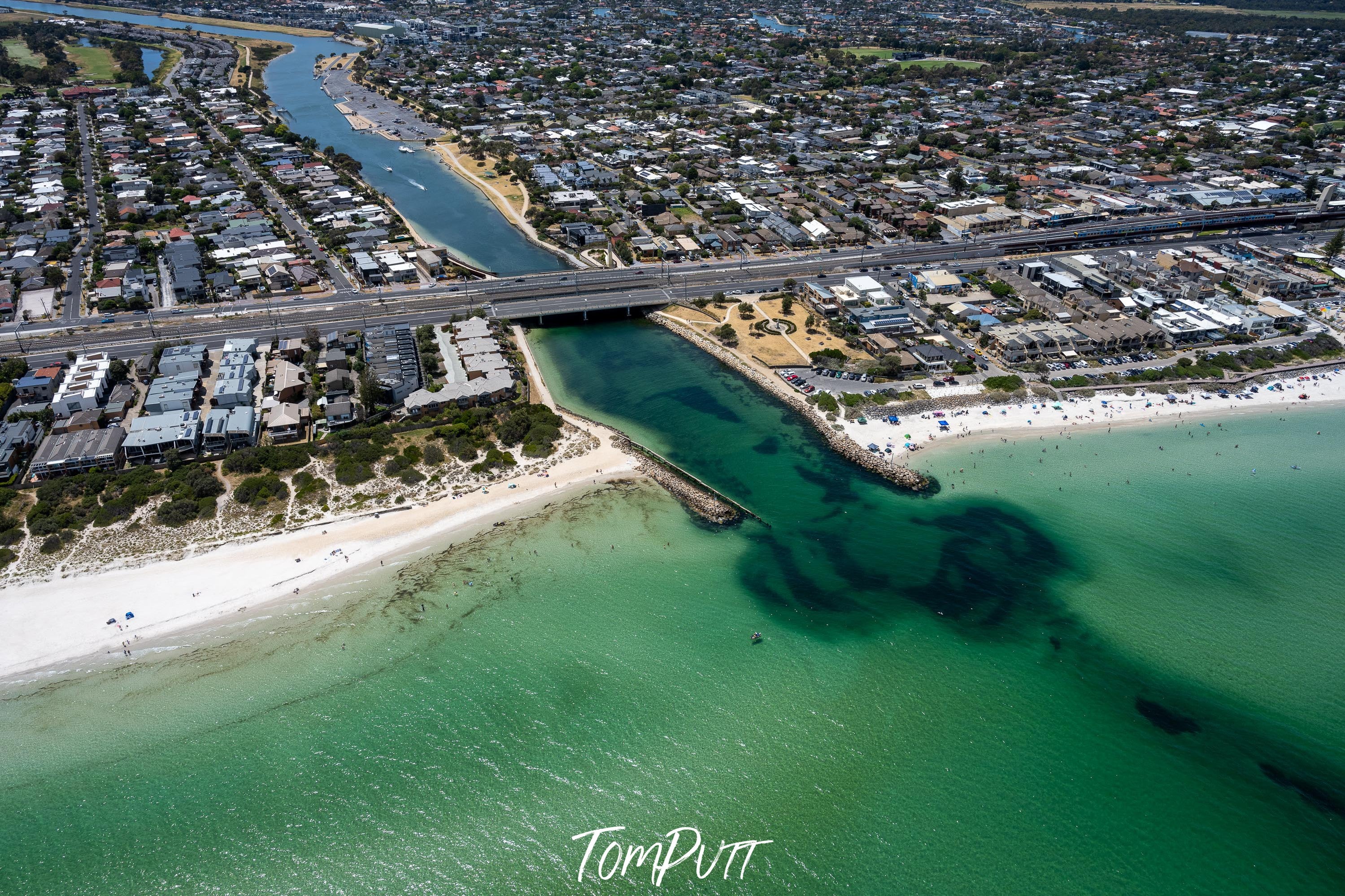 Patterson River entrance, Carrum