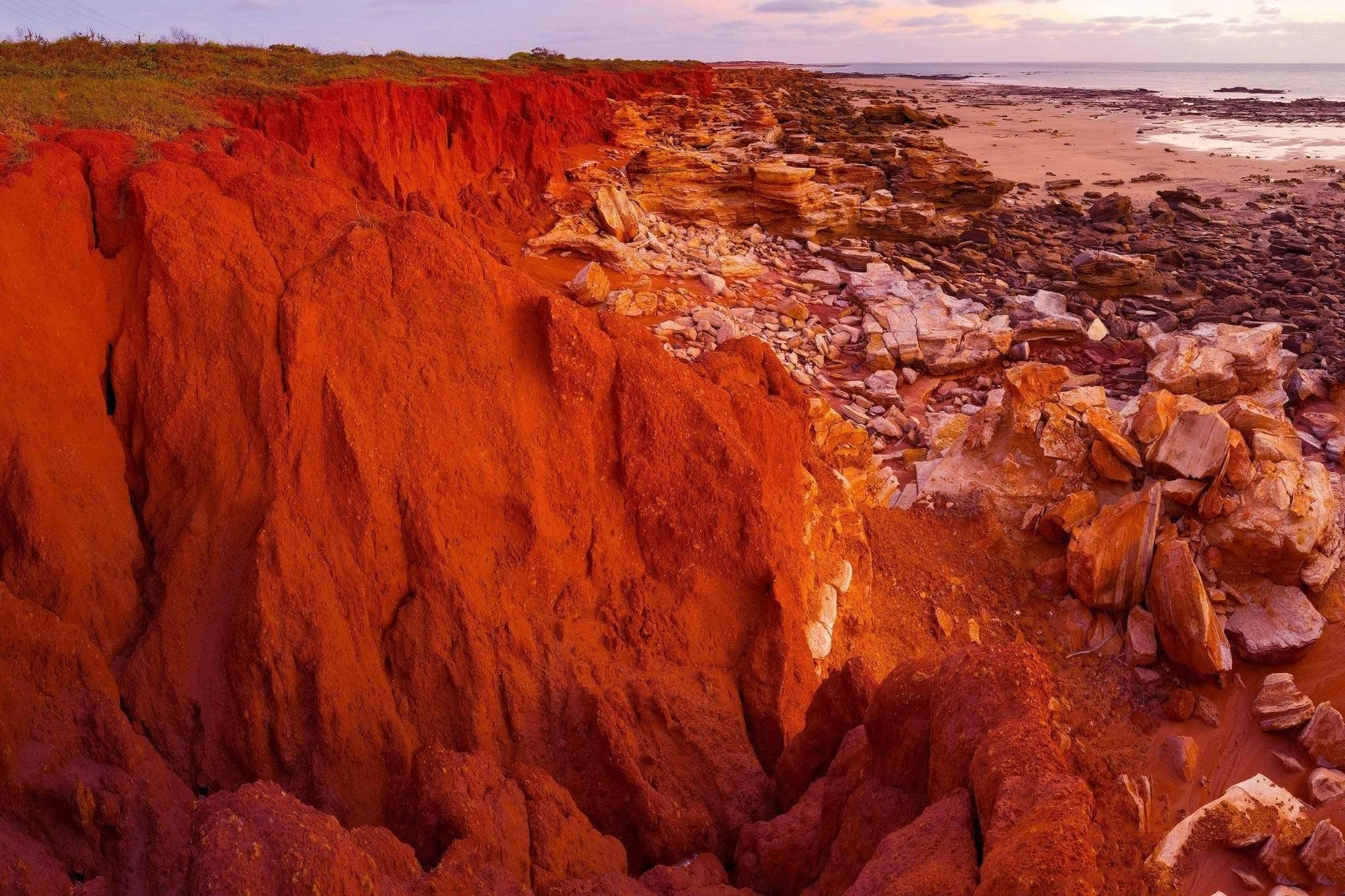 Long rocks sequence with burning orange color, Reddell Beach, Broome - The Kimberley WA