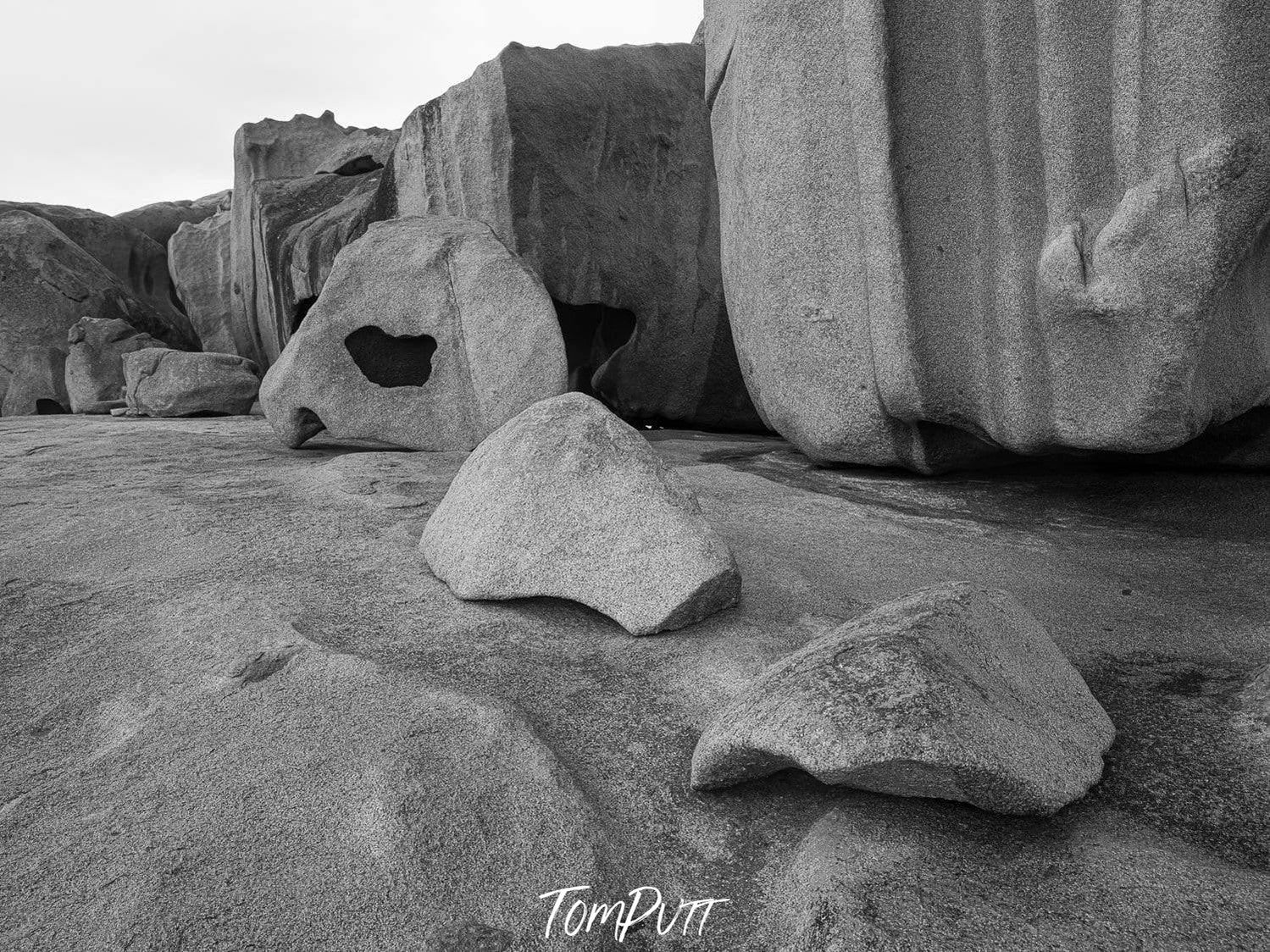 Large stones and mountains on the land, Remarkable Rocks 14 Kangaroo Island