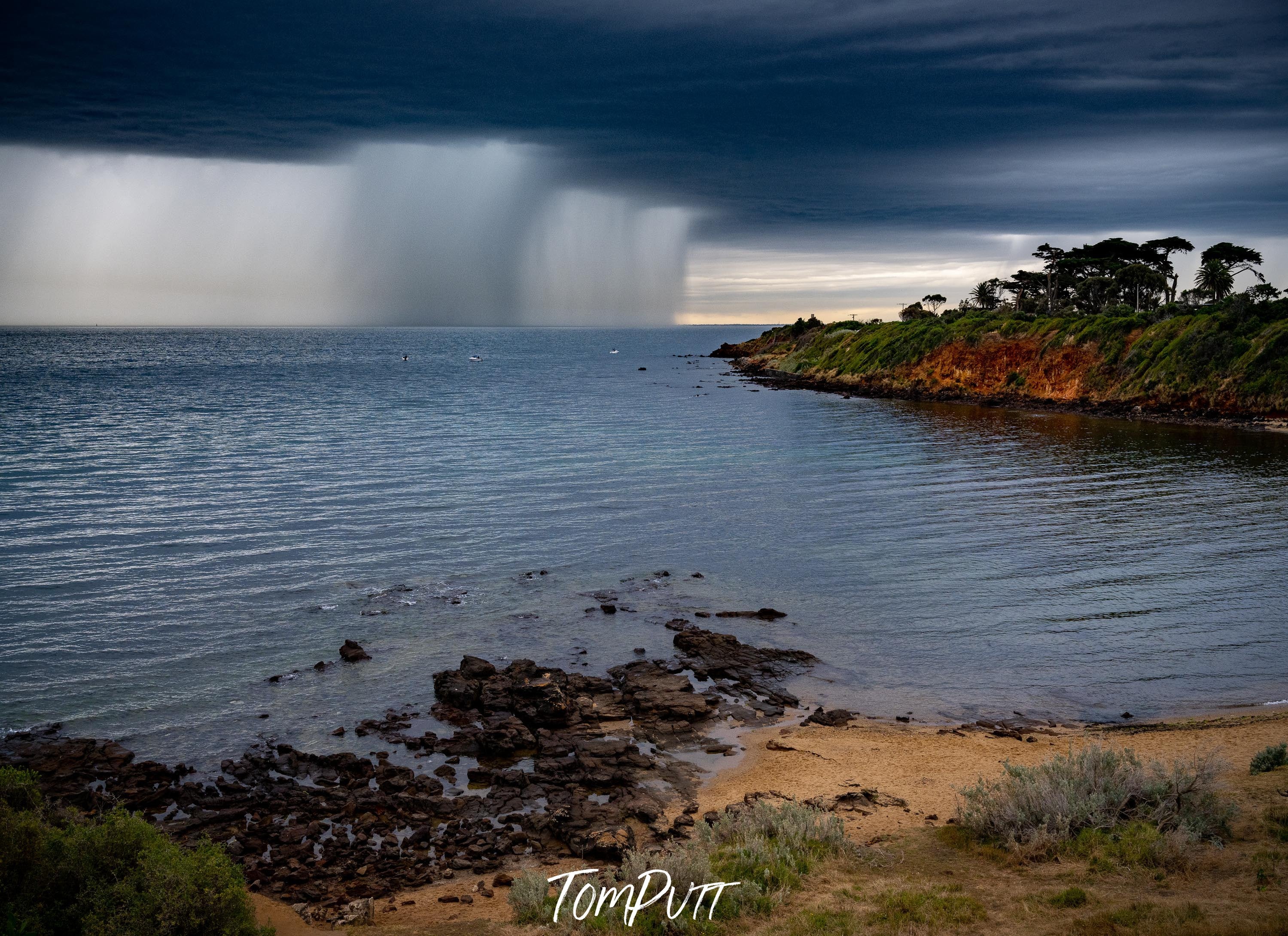 Royal Beach Storm, Mornington