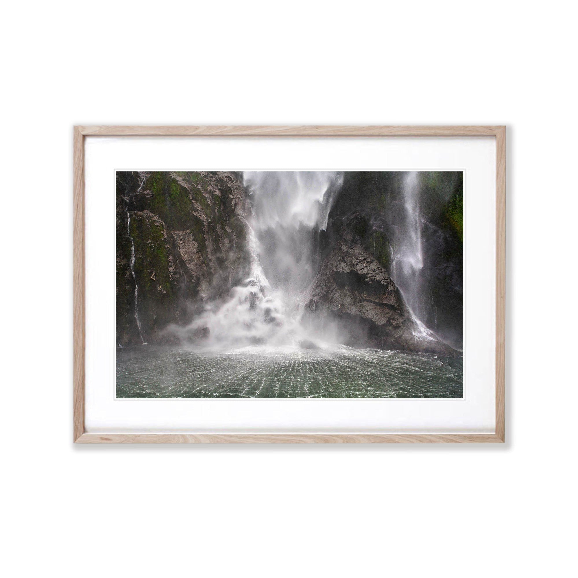 Stirling Falls, Milford Sound - New Zealand