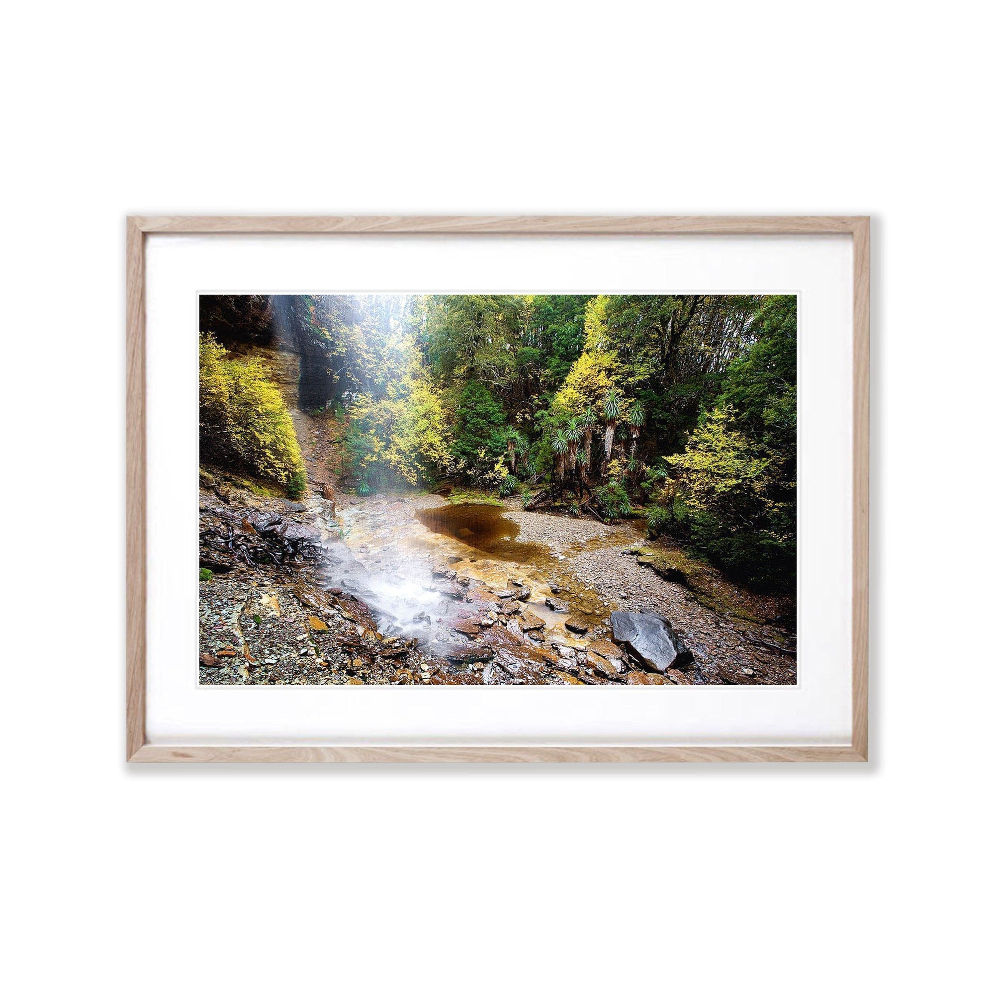 Waterfall Valley in autumn surrounded by fagus, Overland Track, Cradle Mountain, Tasmania